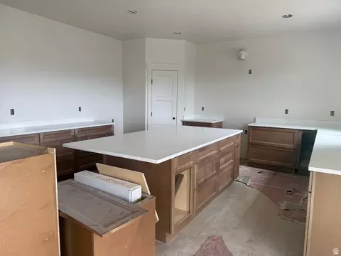 Kitchen - 3031 W Solace St, Syracuse, UT 84075 photo 3 of 4