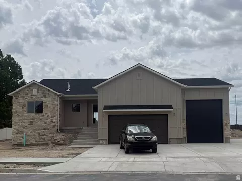 3031 W Solace St, Syracuse, UT 84075