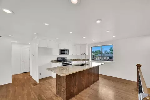 Kitchen - 521 E 8045 S, Sandy, UT 84070 photo 1 of 5