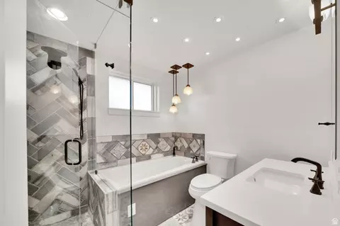 Bath - 521 E 8045 S, Sandy, UT 84070 photo 1 of 3