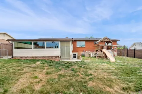 Exterior - 521 E 8045 S, Sandy, UT 84070 photo 6 of 6
