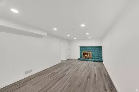 Living - 521 E 8045 S, Sandy, UT 84070 photo 5 of 5
