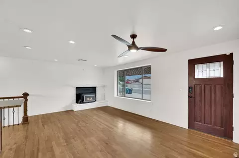 Living - 521 E 8045 S, Sandy, UT 84070 photo 3 of 5