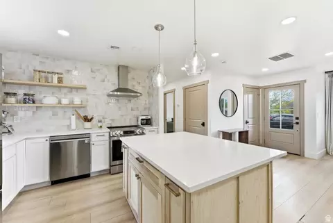950 S Glendale St W, Salt Lake City, UT 84104