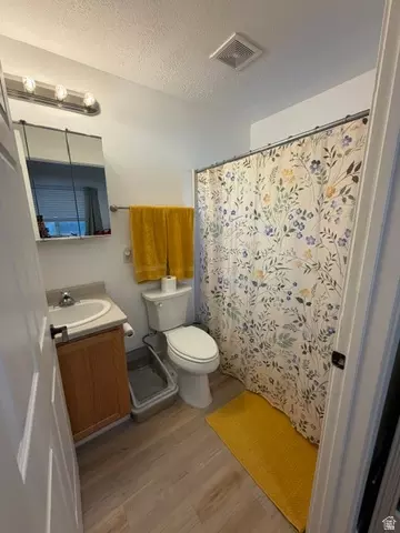 Bath - 785 E 560 N #105, Provo, UT 84606 photo 1 of 1