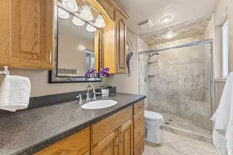 Bath - 2416 E 10305 S, Sandy, UT 84092 photo 1 of 3