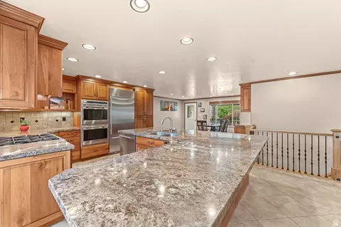 Kitchen - 2416 E 10305 S, Sandy, UT 84092 photo 3 of 6