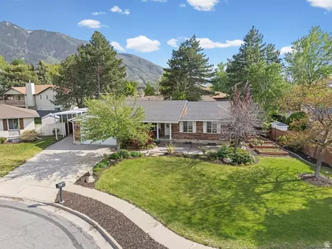 View/Area - 2416 E 10305 S, Sandy, UT 84092 photo 2 of 7