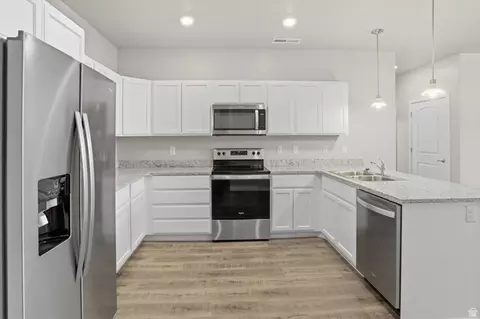 Kitchen - 1838 W 300 S #B, Mapleton, UT 84664 photo 5 of 7