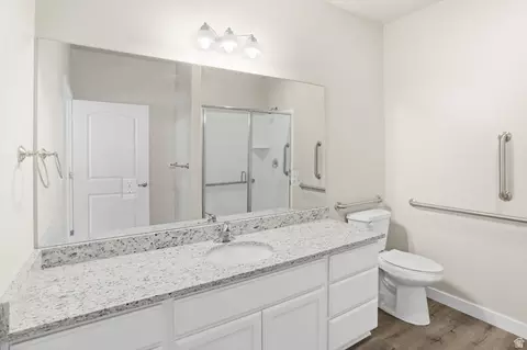 Bath - 1838 W 300 S #B, Mapleton, UT 84664 photo 3 of 3