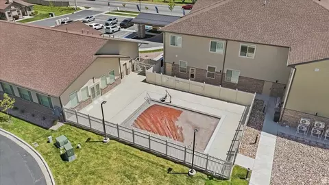 Exterior - 1838 W 300 S #B, Mapleton, UT 84664 photo 10 of 11