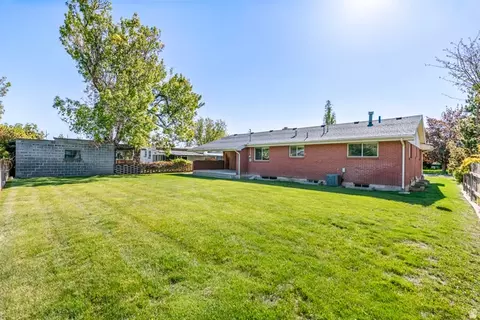 Exterior - 7985 S Coolidge St, Midvale, UT 84047 photo 4 of 6