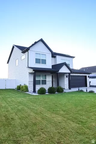 Exterior - 582 S Lakeside Dr, Franklin, ID 83237 photo 3 of 10