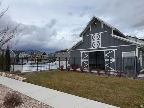 Exterior - 621 E Ryegrass Dr #311, Eagle Mountain, UT 84005 photo 3 of 6