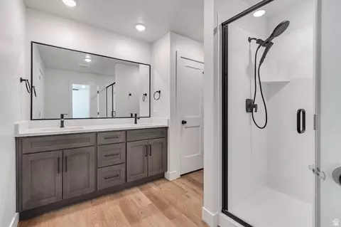 Bath - 621 E Ryegrass Dr #311, Eagle Mountain, UT 84005 photo 4 of 5