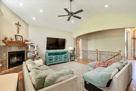 Living - 316 E Azure Cir S, Draper, UT 84020 photo 2 of 2
