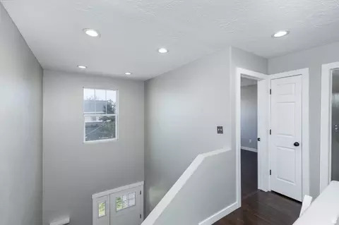 Entry Way - 182 E Daisyfield Dr, Draper, UT 84020 photo 2 of 3