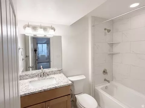 Bath - 1251 N 2525 W, Clinton, UT 84015 photo 8 of 8