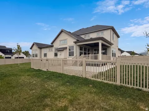 Exterior - 1251 N 2525 W, Clinton, UT 84015 photo 2 of 5