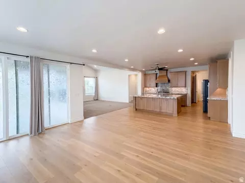 Living - 1251 N 2525 W, Clinton, UT 84015 photo 3 of 6