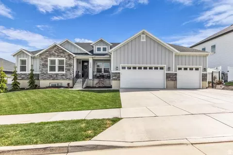 Exterior - 2466 E Lone Hill Dr, Draper, UT 84020 photo 2 of 9