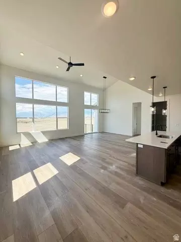 Living - 1541 E 1400 N #129, Payson, UT 84651 photo 2 of 3