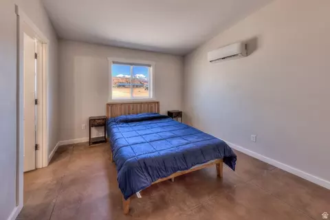 Bedroom - 69 N Mount Peale Dr, Moab, UT 84532 photo 4 of 4