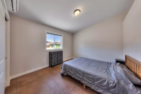 Bedroom - 69 N Mount Peale Dr, Moab, UT 84532 photo 3 of 4