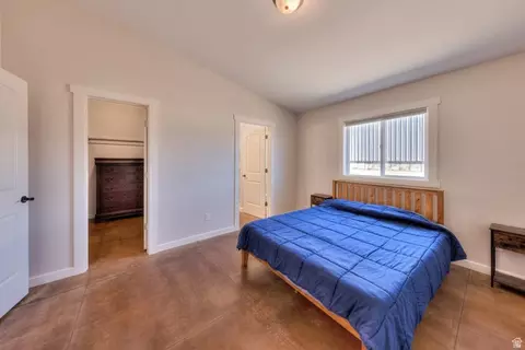 Bedroom - 69 N Mount Peale Dr, Moab, UT 84532 photo 1 of 4