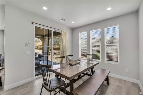 Dining - 2356 E Cascada Way, Washington, UT 84780 photo 1 of 1