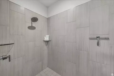 Bath - 2356 E Cascada Way, Washington, UT 84780 photo 3 of 5