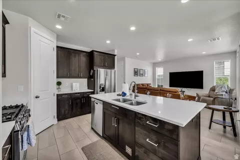 Kitchen - 2356 E Cascada Way, Washington, UT 84780 photo 3 of 3
