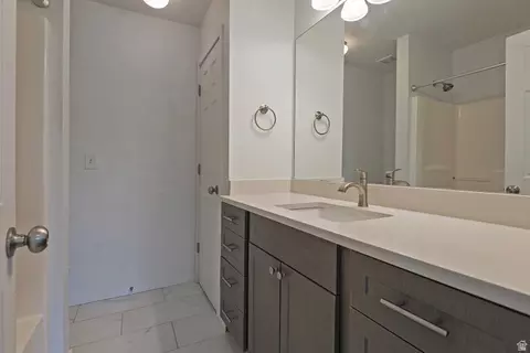 Bath - 9485 S Fairway View Dr, Sandy, UT 84070 photo 1 of 4