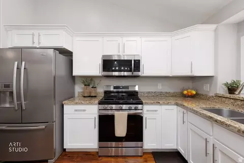 Kitchen - 161 E 1460 N, Orem, UT 84057 photo 2 of 3