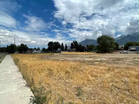 180 N Main #3, Mona, UT 84645