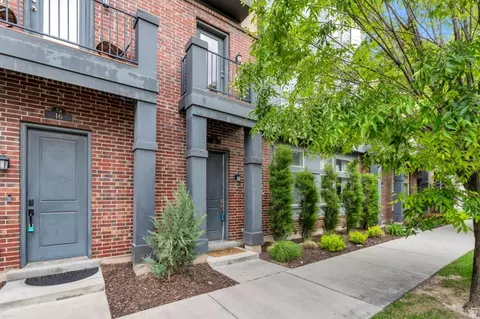 12 W Gilbride Ave, Murray, UT 84107