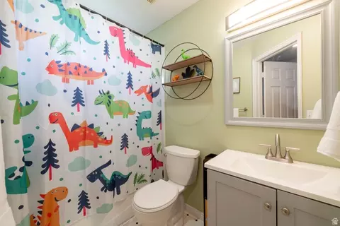 Bath - 2047 E Weeping Willow Way N, Eagle Mountain, UT 84005 photo 1 of 1