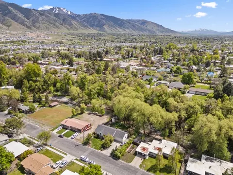 472 E 300 S, Logan, UT 84321 photo 5