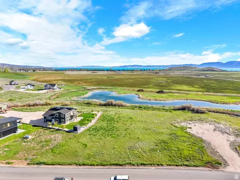 303 E Lake Cir #5, Garden City, UT 84028
