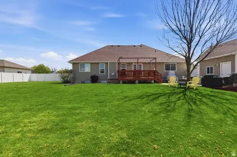 Exterior - 1075 Double Eagle Cir, Preston, ID 83263 photo 2 of 7