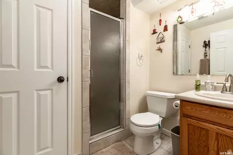 Bath - 1075 Double Eagle Cir, Preston, ID 83263 photo 5 of 5