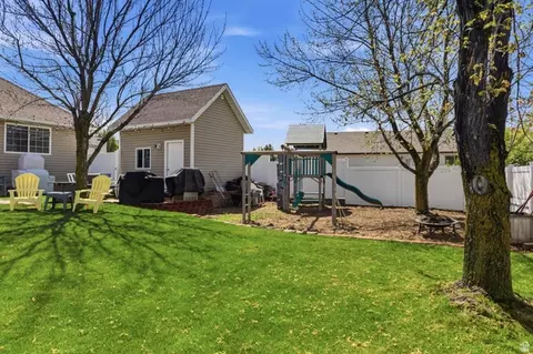 Exterior - 1075 Double Eagle Cir, Preston, ID 83263 photo 5 of 7