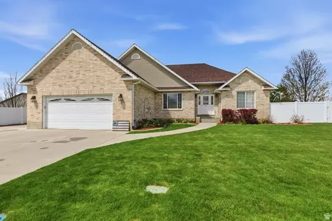 1075 Double Eagle Cir, Preston, ID 83263