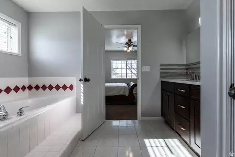 Bath - 1075 Double Eagle Cir, Preston, ID 83263 photo 1 of 5