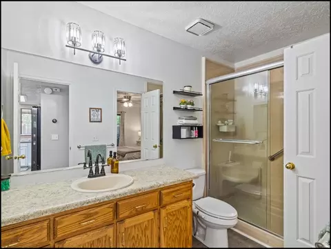 Bath - 1166 N 700 W, Centerville, UT 84014 photo 1 of 2