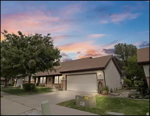 Exterior - 1166 N 700 W, Centerville, UT 84014 photo 3 of 4