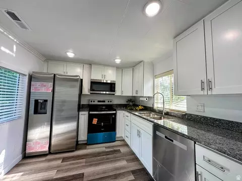 Kitchen - 629 N 100 E, Logan, UT 84321 photo 2 of 2
