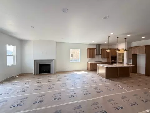 Living - 2177 W Fortune Ln #451, Mapleton, UT 84664 photo 1 of 2