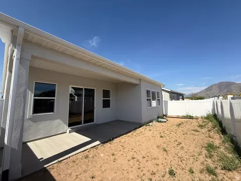Exterior - 2177 W Fortune Ln #451, Mapleton, UT 84664 photo 2 of 2