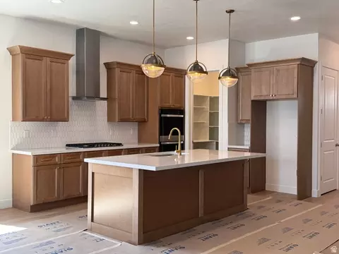Kitchen - 2177 W Fortune Ln #451, Mapleton, UT 84664 photo 3 of 4